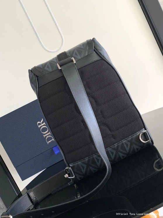 Tony Luxuries diro The Bag Sling Hit Road 0723